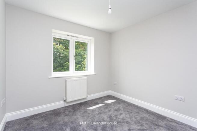 3 bed House for sale Image 12