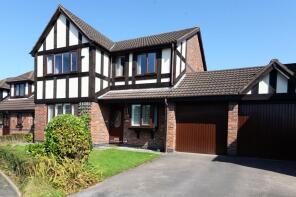 8, Rowanswood Drive, Hyde SK14 3SA