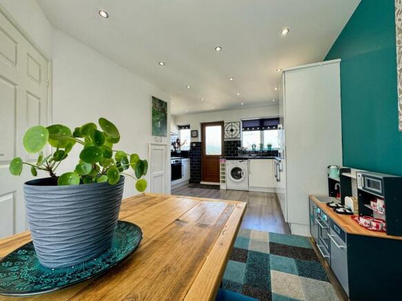 KITCHEN/DINER