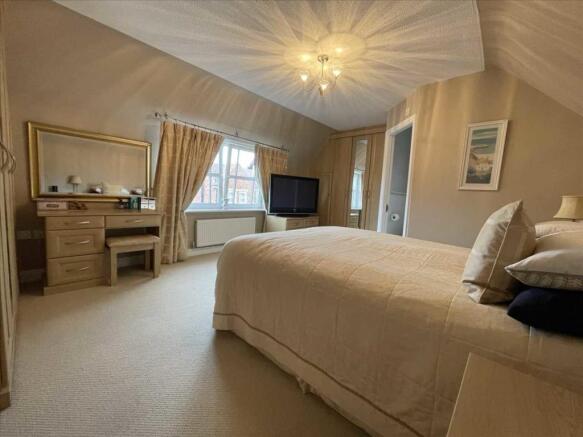 Bedroom (side)