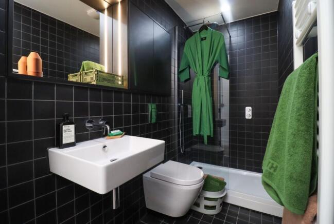 3 bed House to rent Image 8