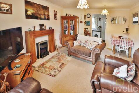 Heritage Court, Navenby, LN5