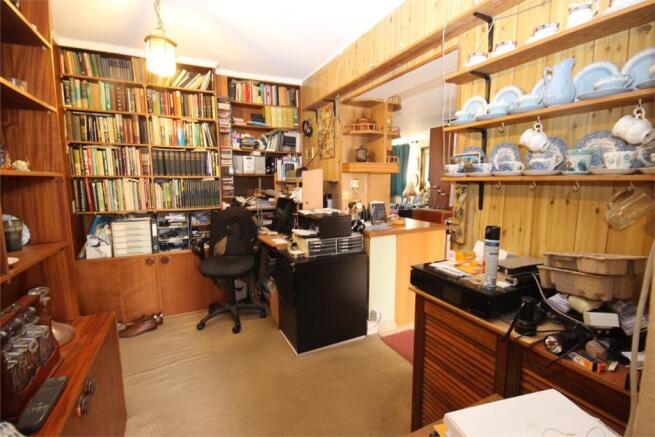 Photo 8