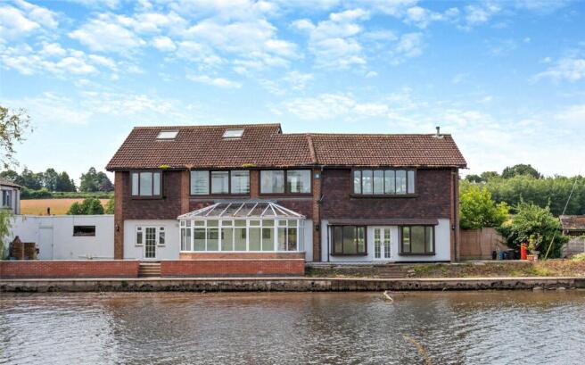 Warrington Road, Acton Bridge, Northwich, Cheshire, CW8 photo 4