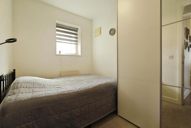 2 bed Apartment for sale Image 7