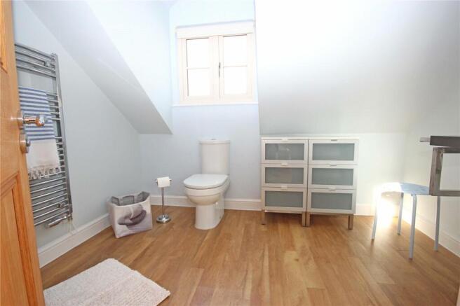 2nd Floor En-Suite