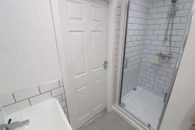 3 bed Semi-Detached for sale Image 9