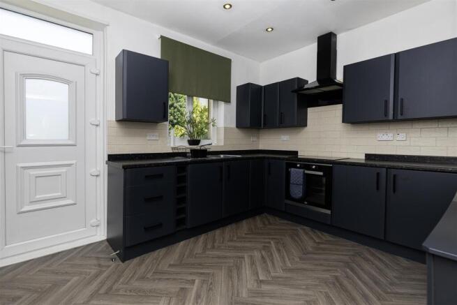 2 bed End of Terrace for sale Image 3