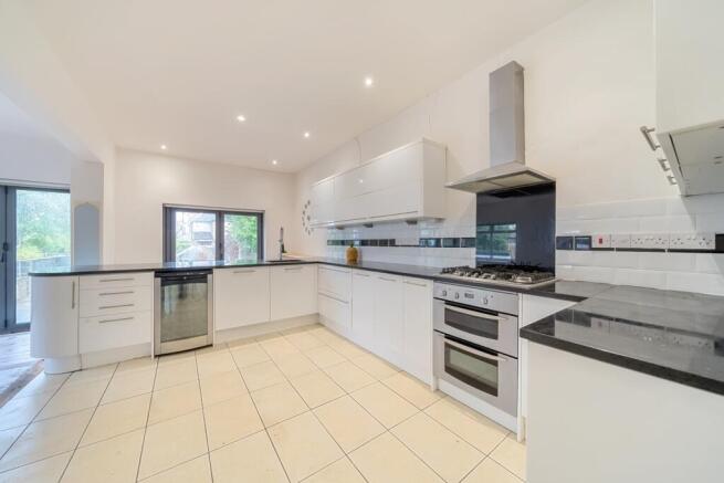 Kitchen (2)