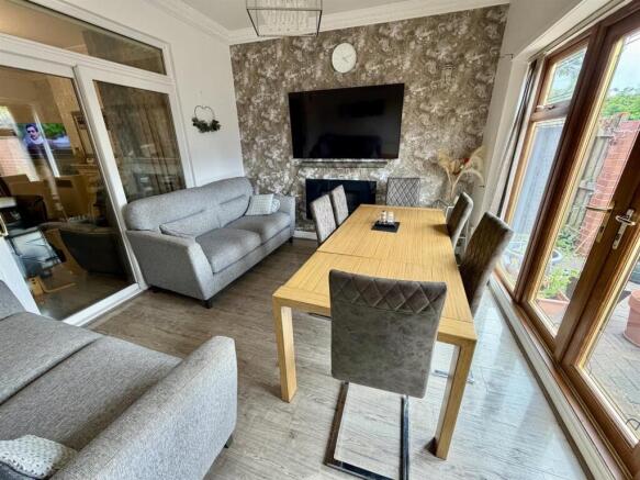 8 bed Detached for sale Image 8