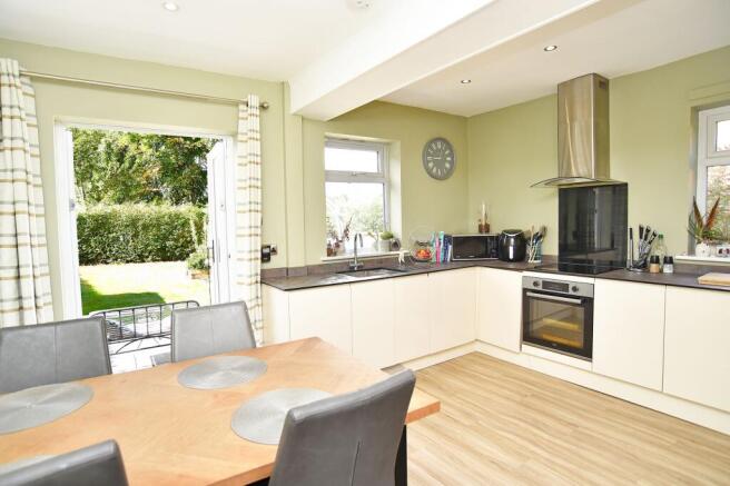 Spruisty Road, Harrogate, HG1 photo 4
