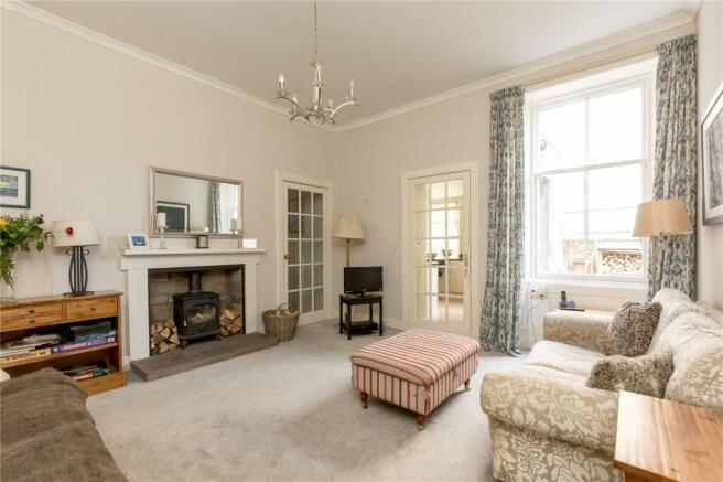 Sitting/Dining Room
