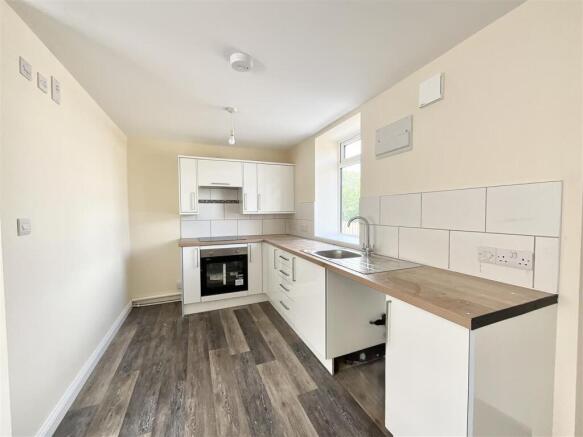 Lounge / Kitchen