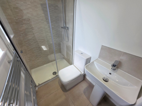 3 bed Semi-Detached for sale Image 12