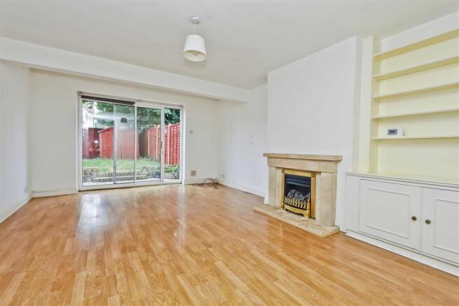 Living/dining room