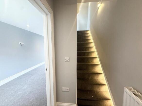 3 bed End of Terrace to rent Image 6