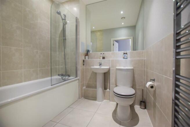 Bathroom.jpg