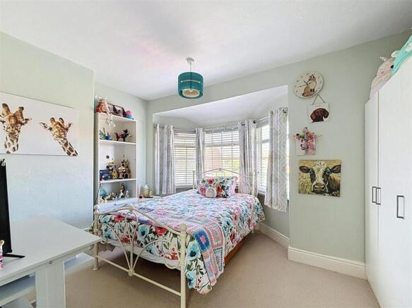 3 bed Terraced for sale Image 11