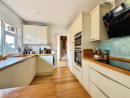 Youngwoods Way, Alverstone Garden Village