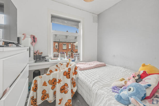3 bed Terraced for sale Image 10