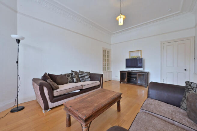 Greenlaw Avenue, Paisley photo 4