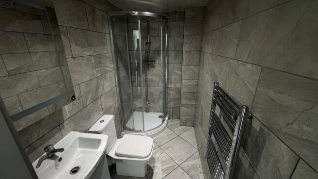 1 bed Apartment to rent Image 5