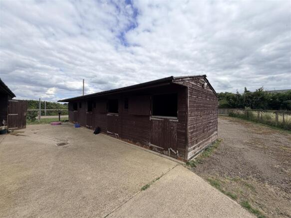 Barn 2.jpeg