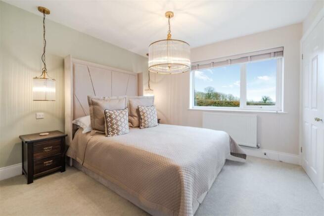 Bedroom 1.jpg