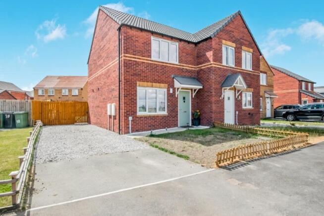 2 bed Semi-Detached for sale in bradford