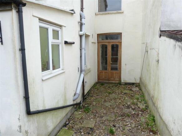 Side return photo