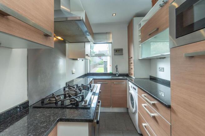 4 bed Terraced for sale Image 5