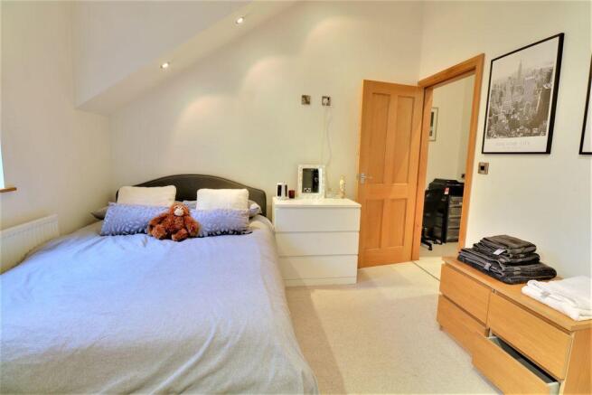Bedroom 2 (Double)
