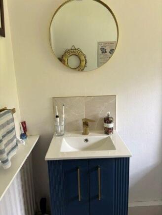 2 bed Cottage for sale Image 10