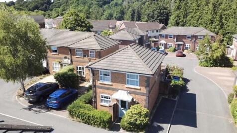 Riverside Court, St. Annes Park