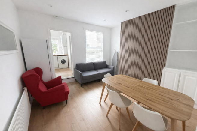 Lounge and diner.png