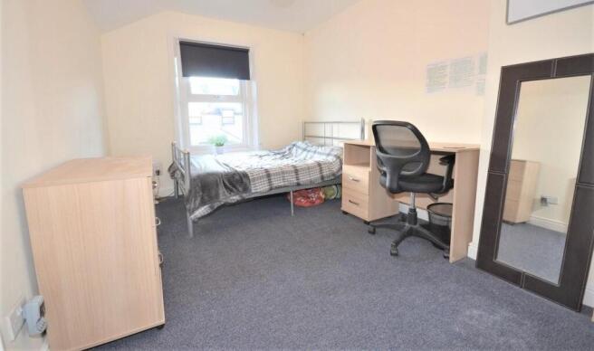 9 bed Terraced for sale Image 9