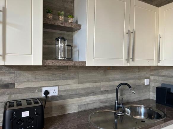 2 bed Terraced for sale Image 7