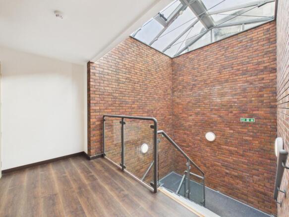 1 bed Apartment for sale Image 12