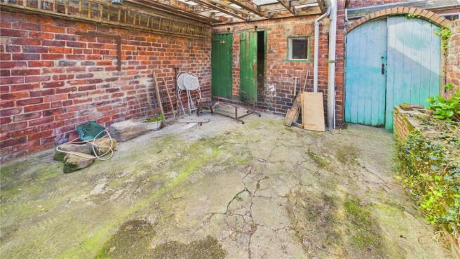 3 bed Terraced for sale Image 10