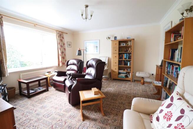 8273 Sitting Room.JPG