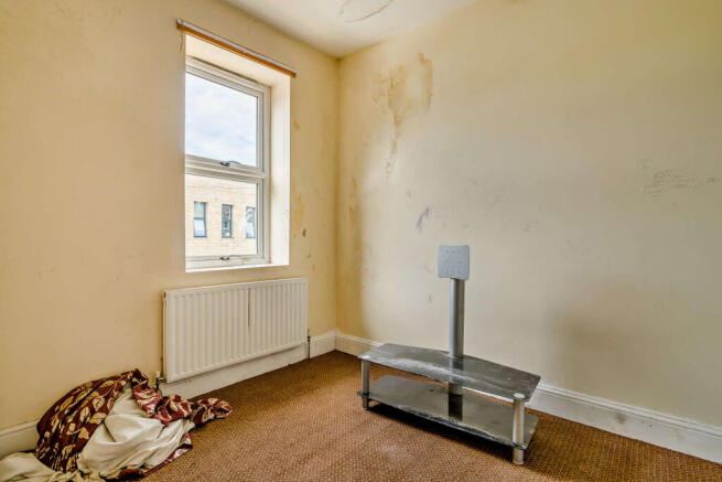 2 bed Terraced for sale Image 6