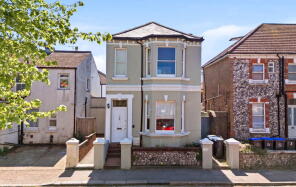 1, Cambridge Road, Worthing Central, Worthing BN11 1XD
