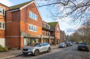 Flat 13, 4, Waterhouse Lane, Tadworth KT20 6EB