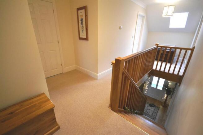 FIRST FLOOR LANDING