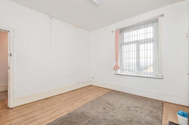 6 bed Terraced for sale Image 7