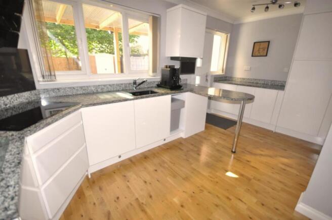 BREAKFAST KITCHEN