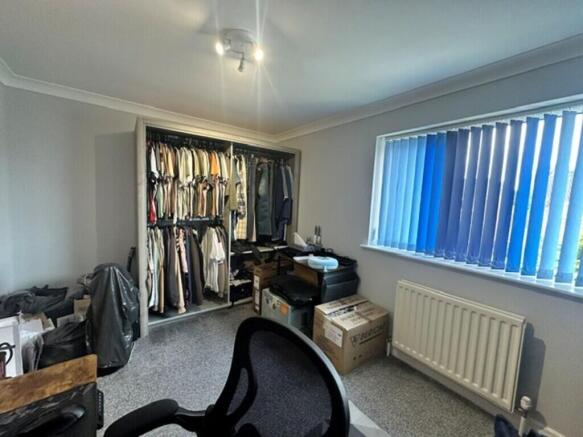 2 bed Semi-Detached to rent Image 8