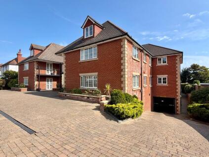 Cooden Drive, Bexhill-on-Sea, TN39