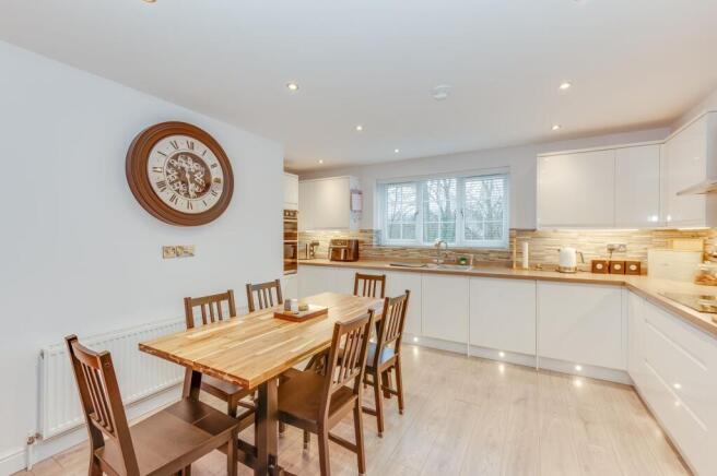 KITCHEN/DINER AND LOUNGE