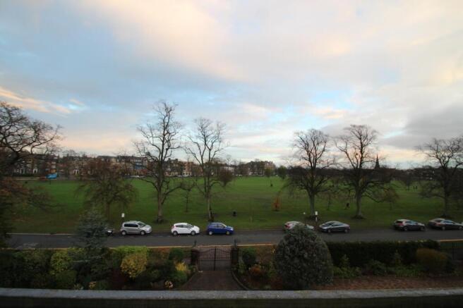 2 bed Flat to rent Image 9